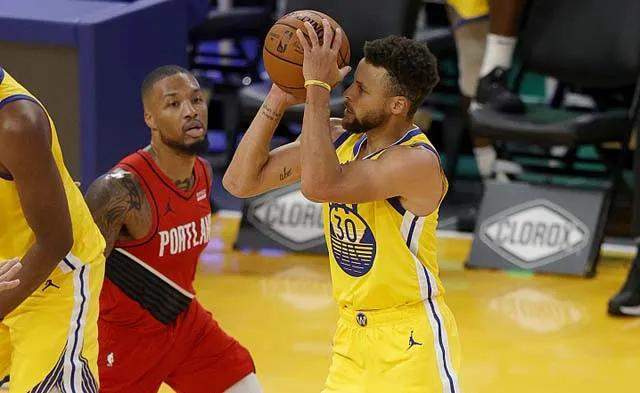  利拉德60分空砍开拓者憾负爵士  