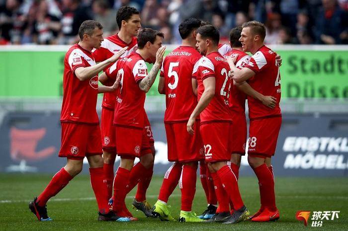  桑德豪森防守反击犀利，德甲保级专家再显神通